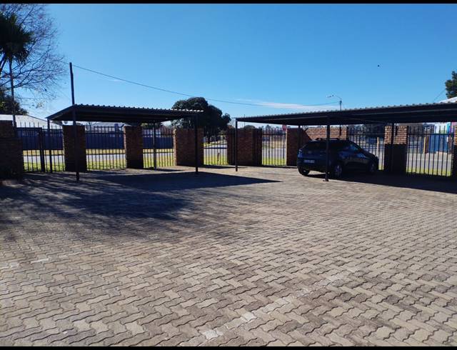 1,120M² APARTMENT BLOCK FOR SALE IN SELECTION PARK